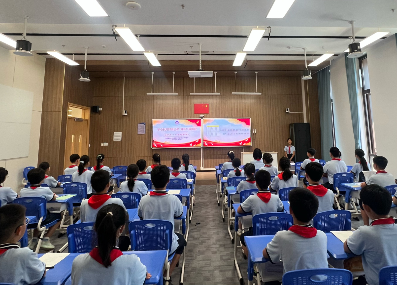 预备会2.jpg 预备会2.jpg