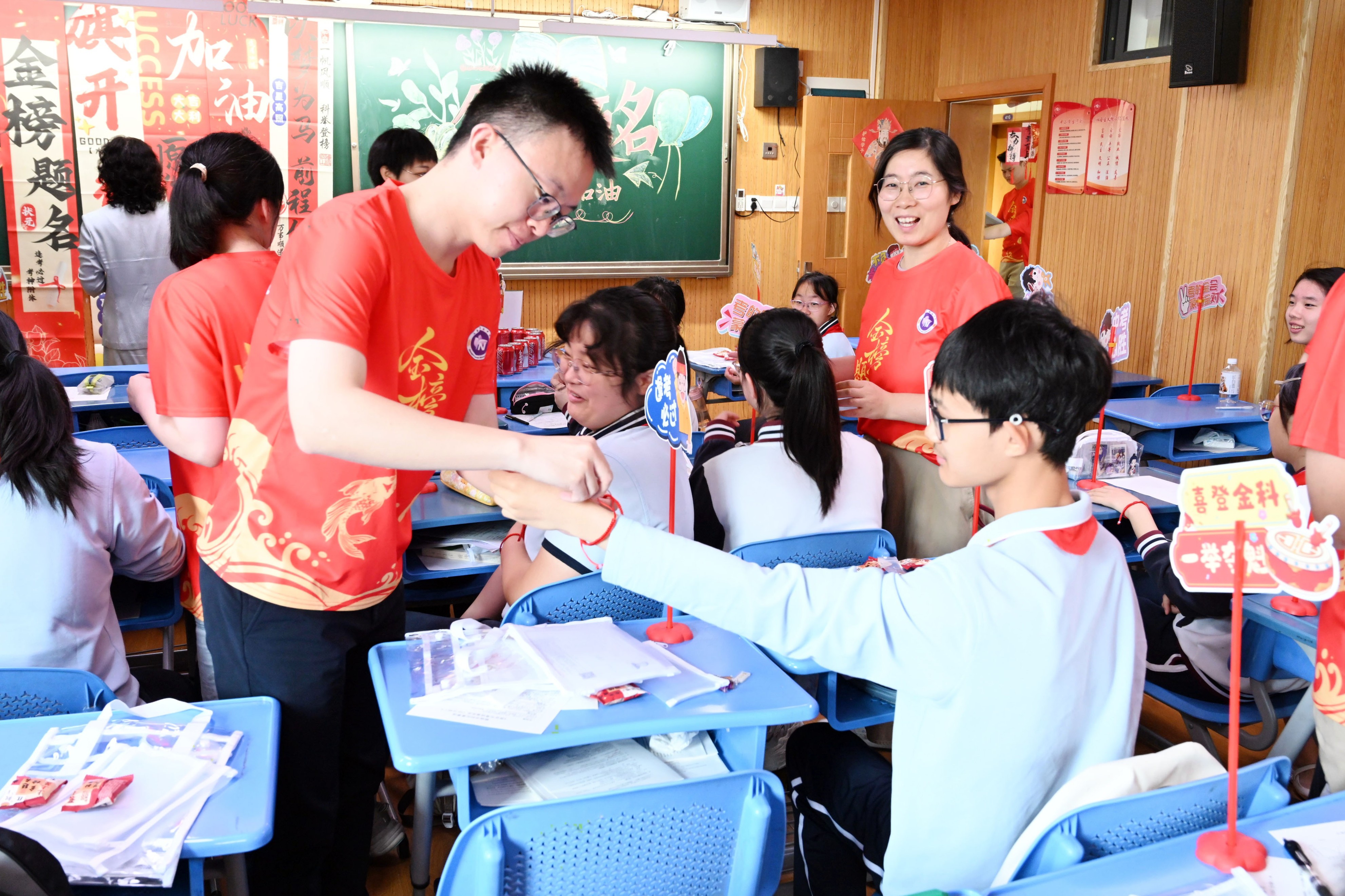 图片22.JPG 图片22.JPG