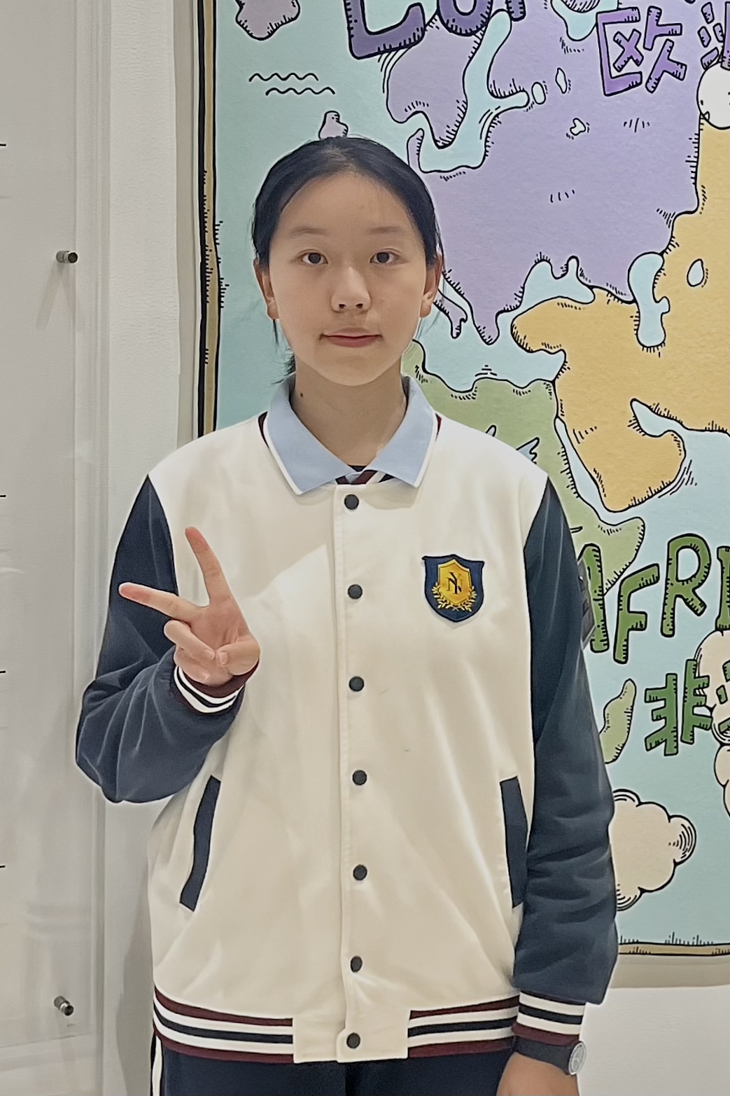 周馨怡.jpg