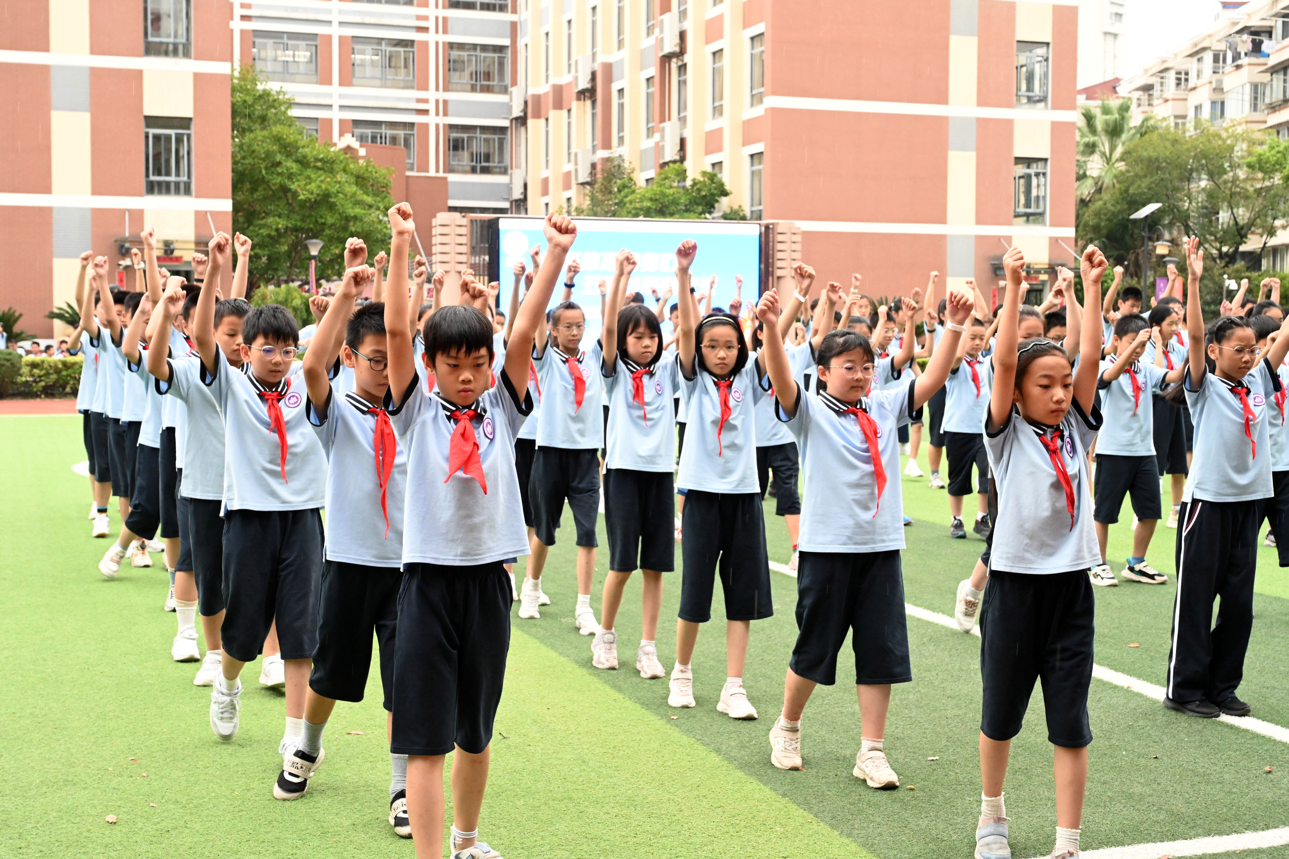 广播操2.JPG
