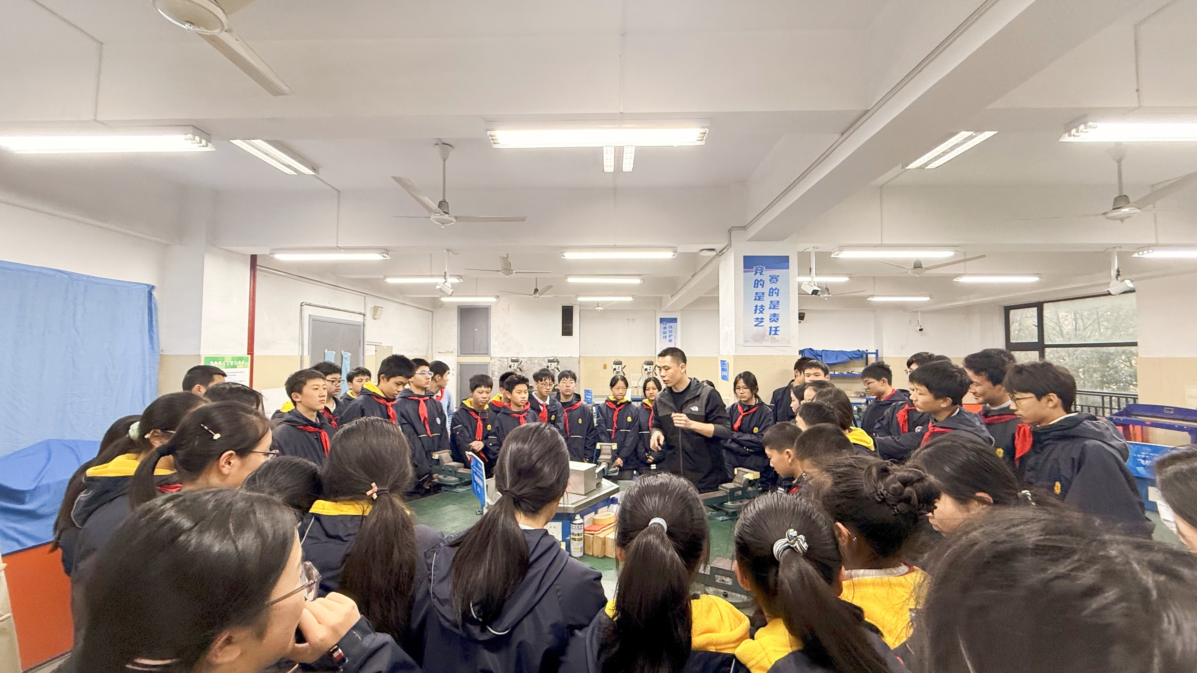 照片2-1.jpg 照片2-1.jpg