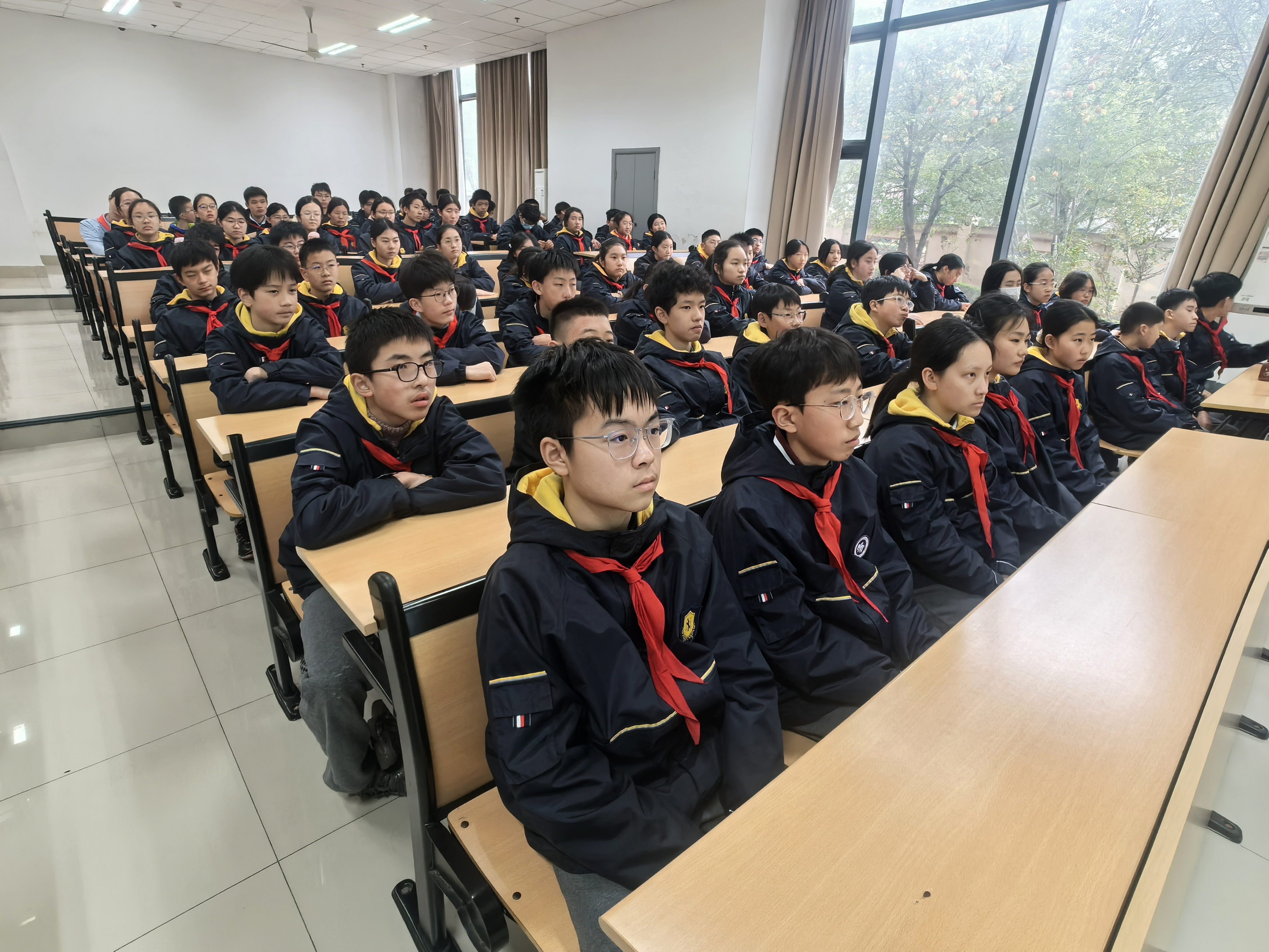 照片5-1.jpg 照片5-1.jpg