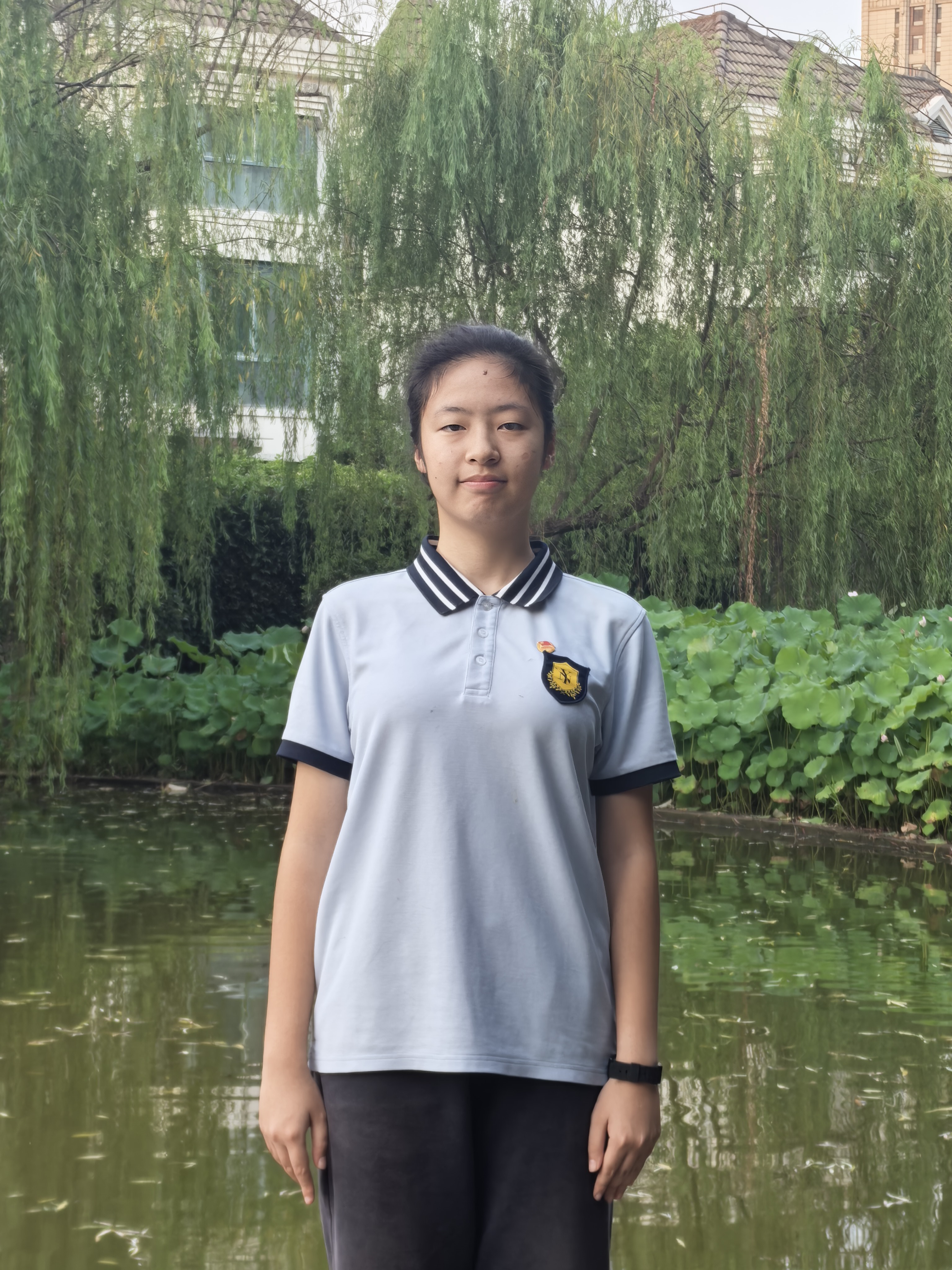杨翎仪照片.jpg 杨翎仪照片.jpg