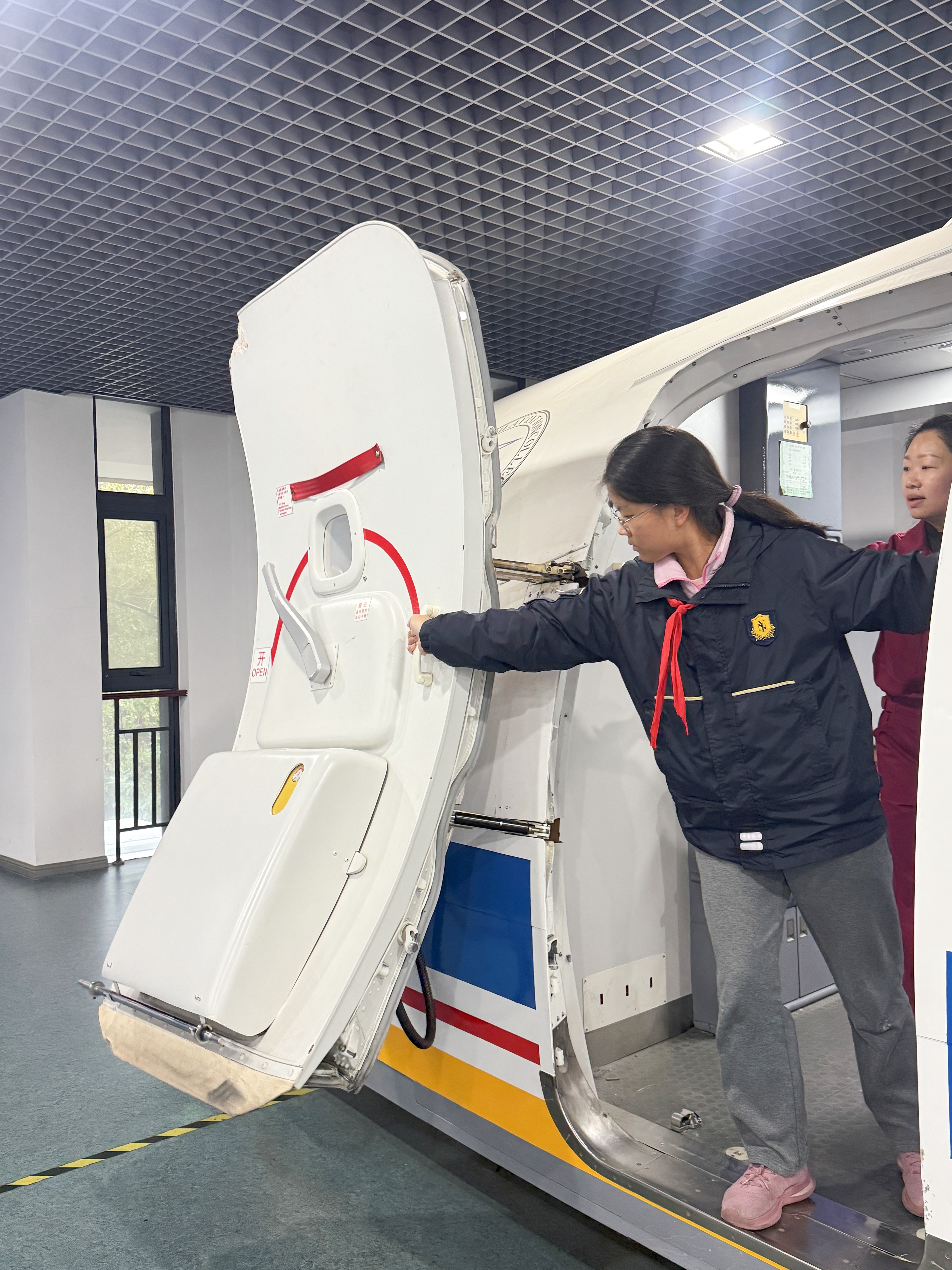 照片8-1.JPG 照片8-1.JPG