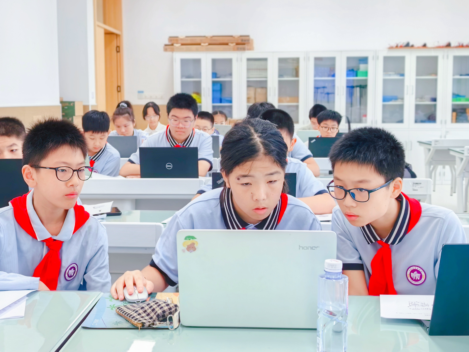 图13.jpg 图13.jpg