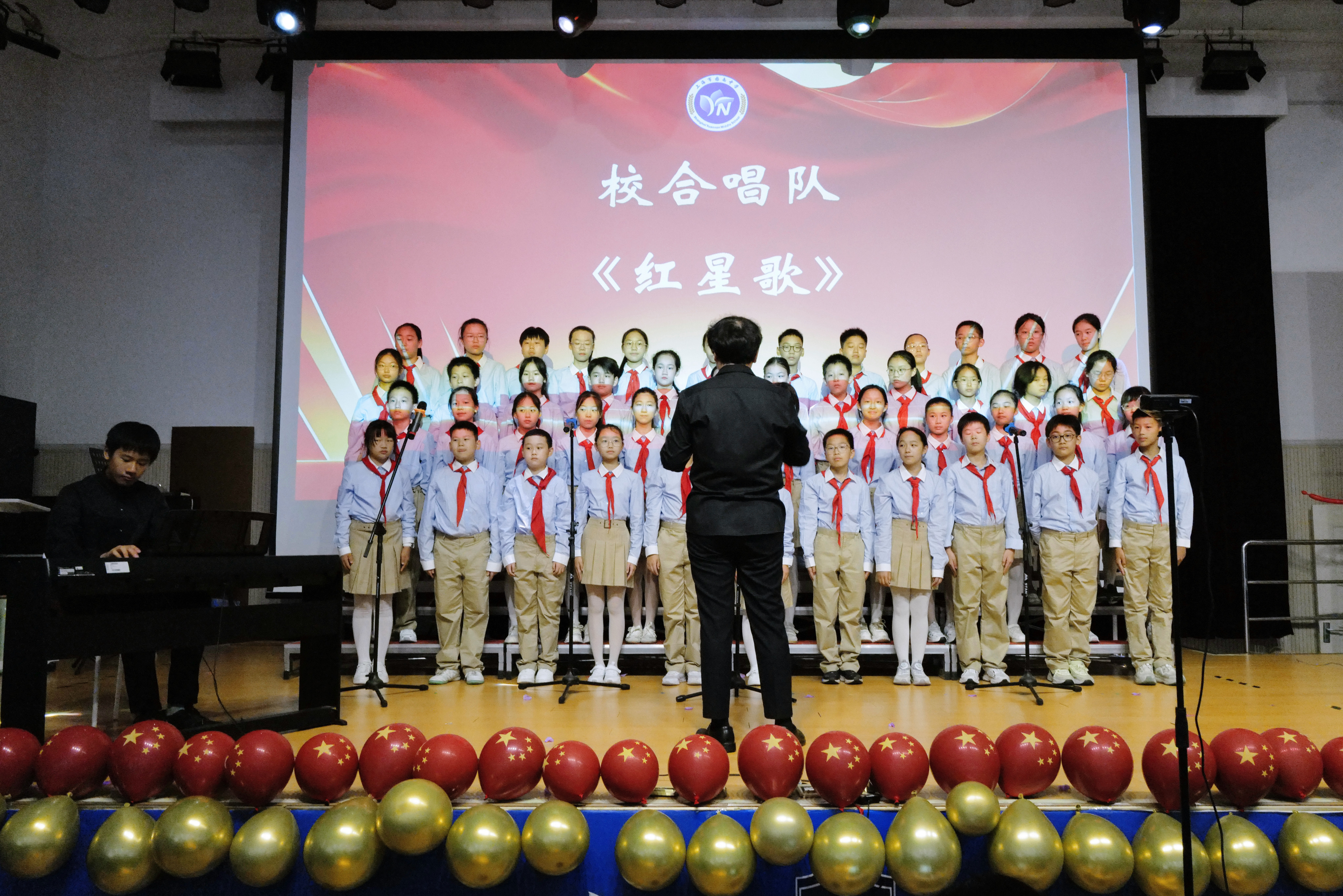 合唱团-2.JPG 合唱团-2.JPG