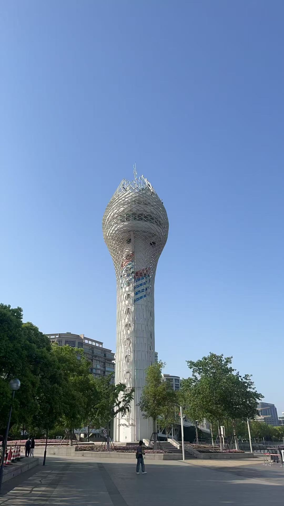 张悦（不负好春光）.jpg