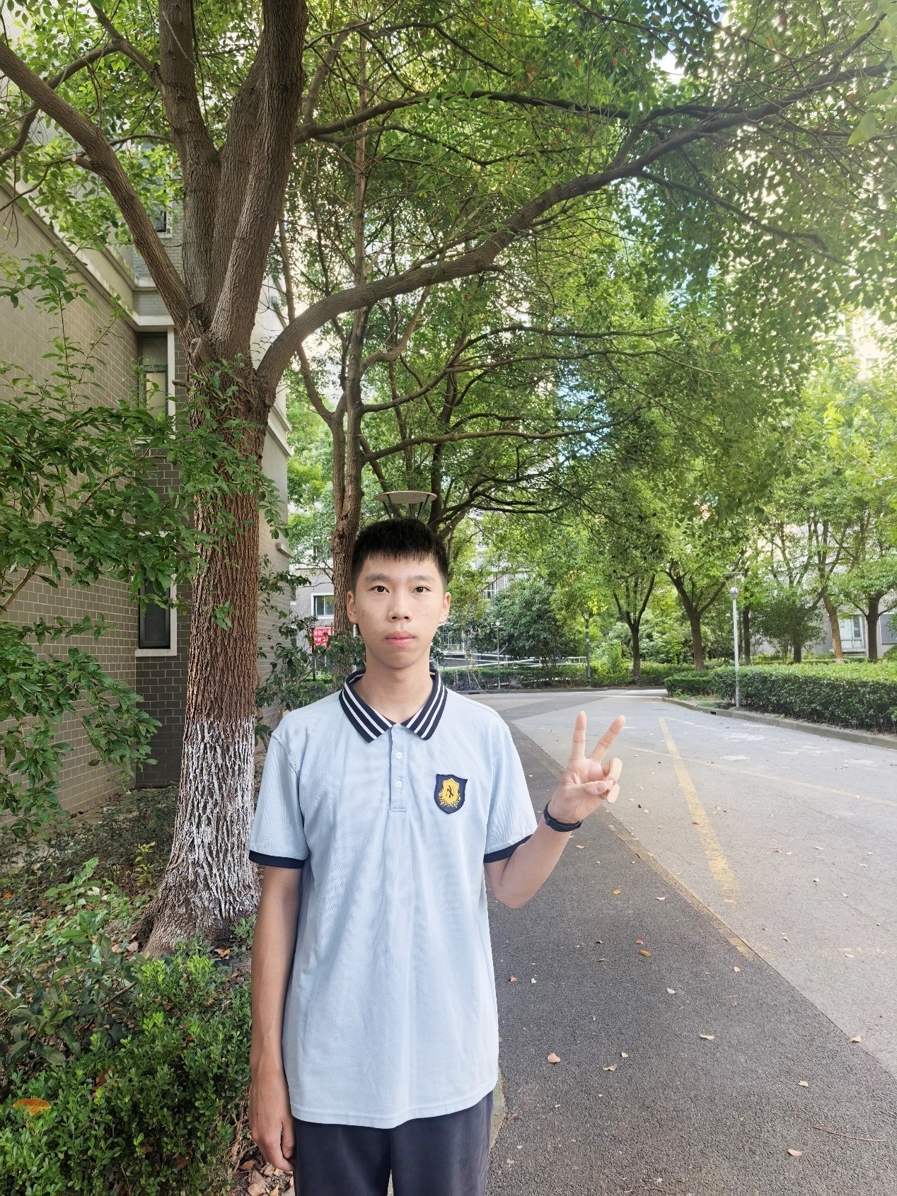 向子闻.jpg