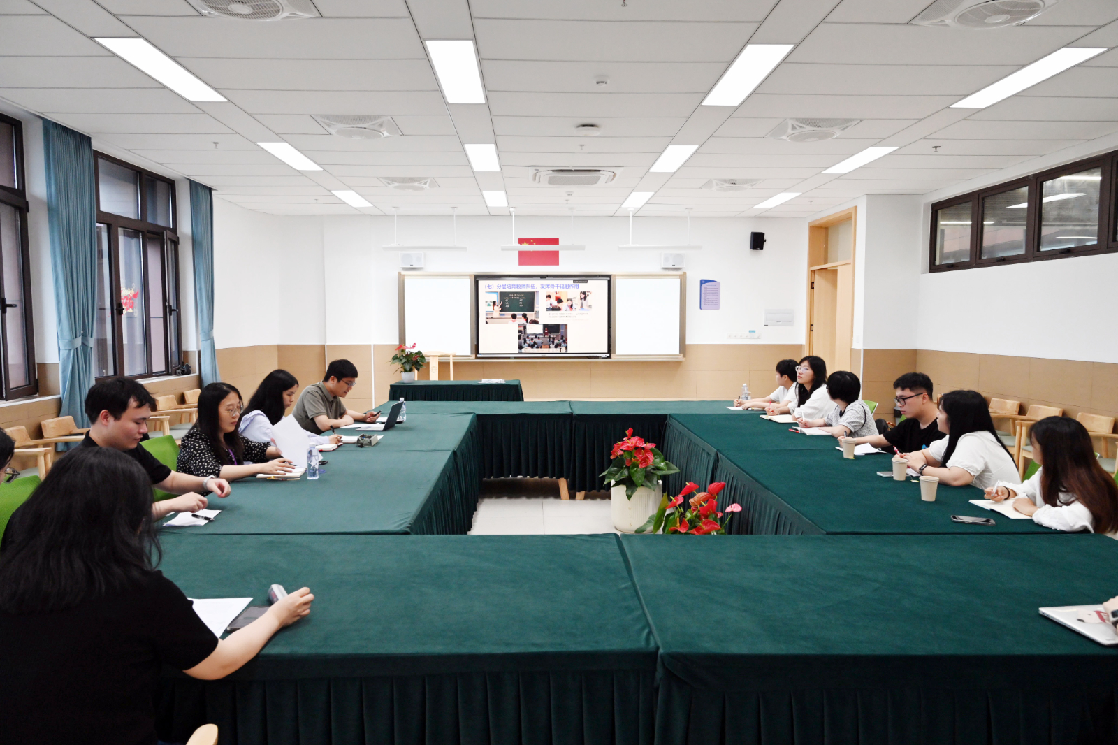 图片23.JPG 图片23.JPG